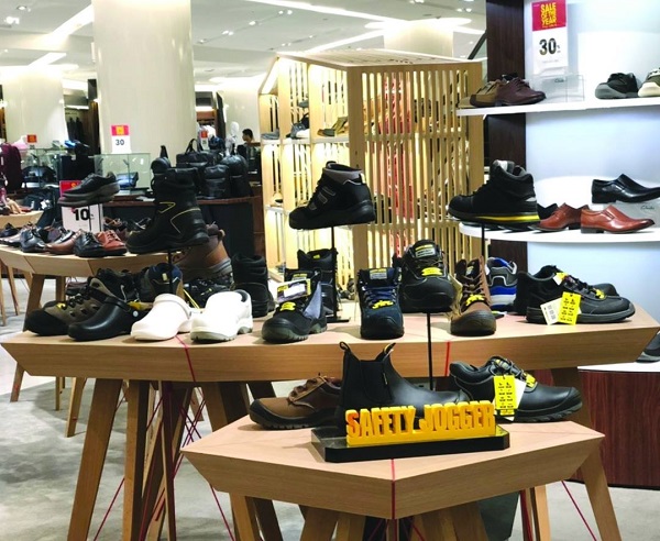 Diễn đàn rao vặt: Nơi bán giày bảo hộ lao động tại HCM giá tốt nhất Showroom-giay-bao-ho-lao-dong